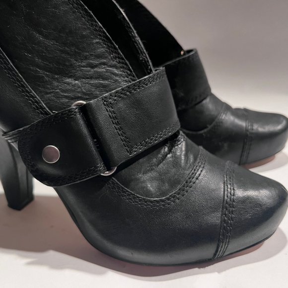 Seychelles Womens Black Almond Toe Leather Hook and Loop High Heel Bootie Size 9 - Picture 4 of 11